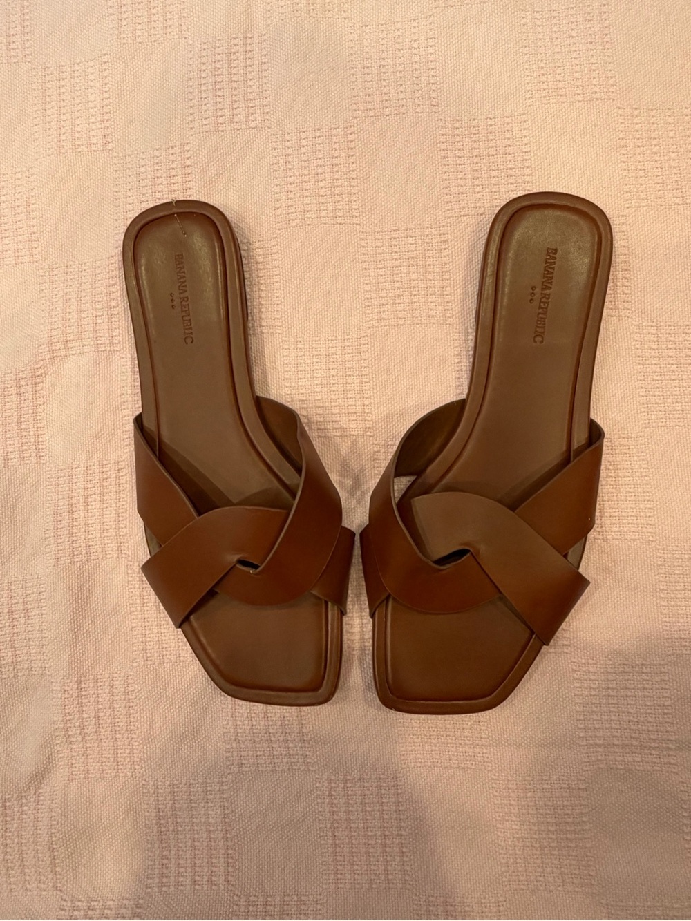 Banana Republic Tan Brown Knotted Leather Slides